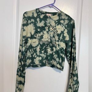 Baylor- lot of long sleeve shirts (S/M)